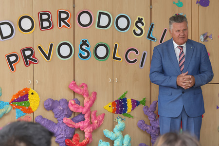PRVI ŠOLSKI DAN UNEC 06 FOTO LJUBO VUKELIČ